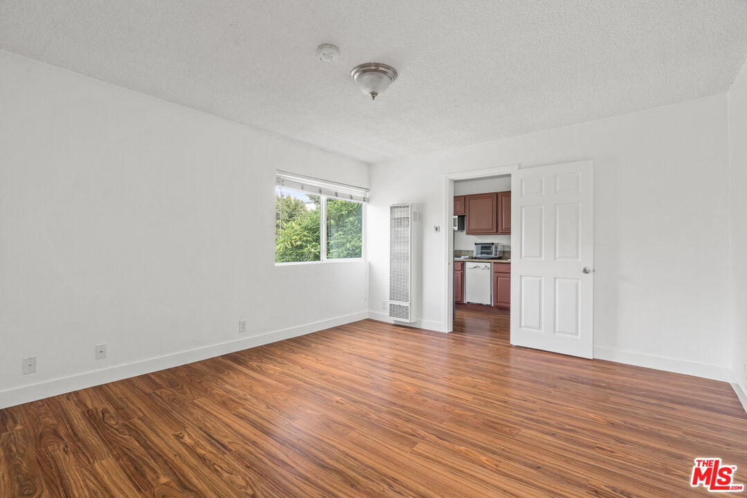 Property photo for 616 Vernon Ave, #3, Venice, CA