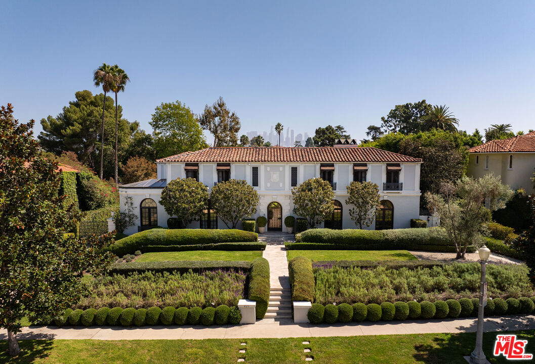 Property photo for 626 S Hudson Ave, Los Angeles, CA