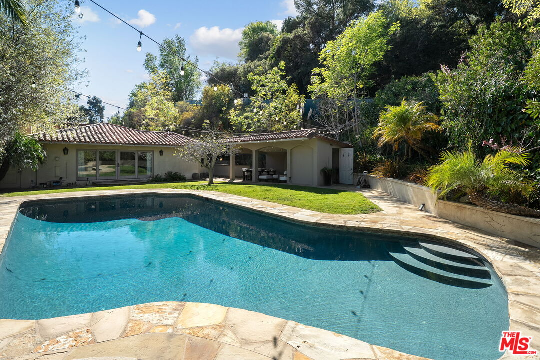 Property photo for 105 N Glenroy Ave, Los Angeles, CA