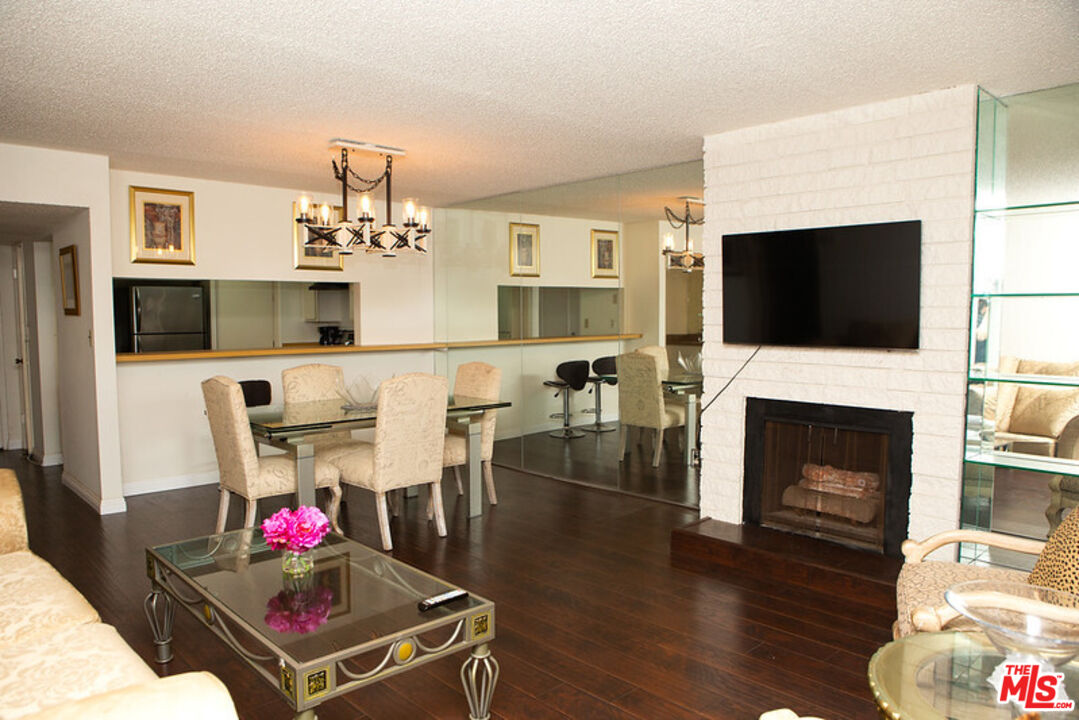 Property photo for 10966 Rochester Ave, #3E, Los Angeles, CA
