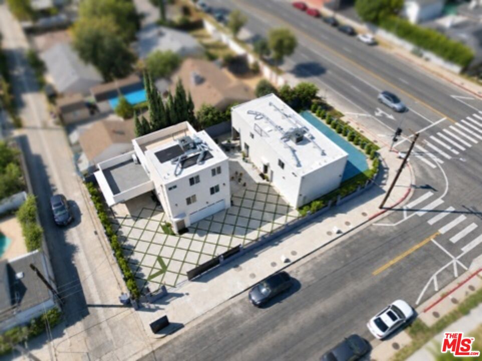 Property photo for 19100 Victory Blvd, Los Angeles, CA