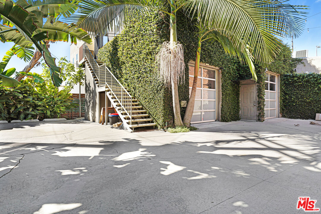Property photo for 4870 1/2 W Adams Blvd, Los Angeles, CA