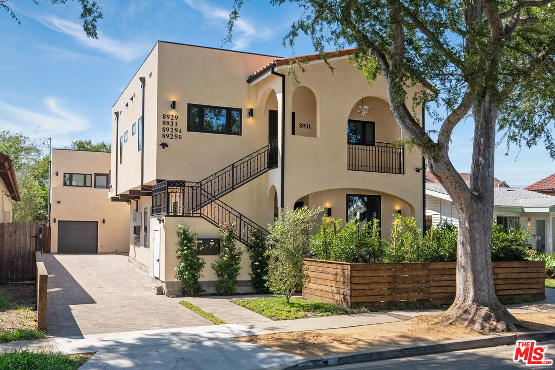 Property photo for 8929 Hubbard St, Culver City, CA