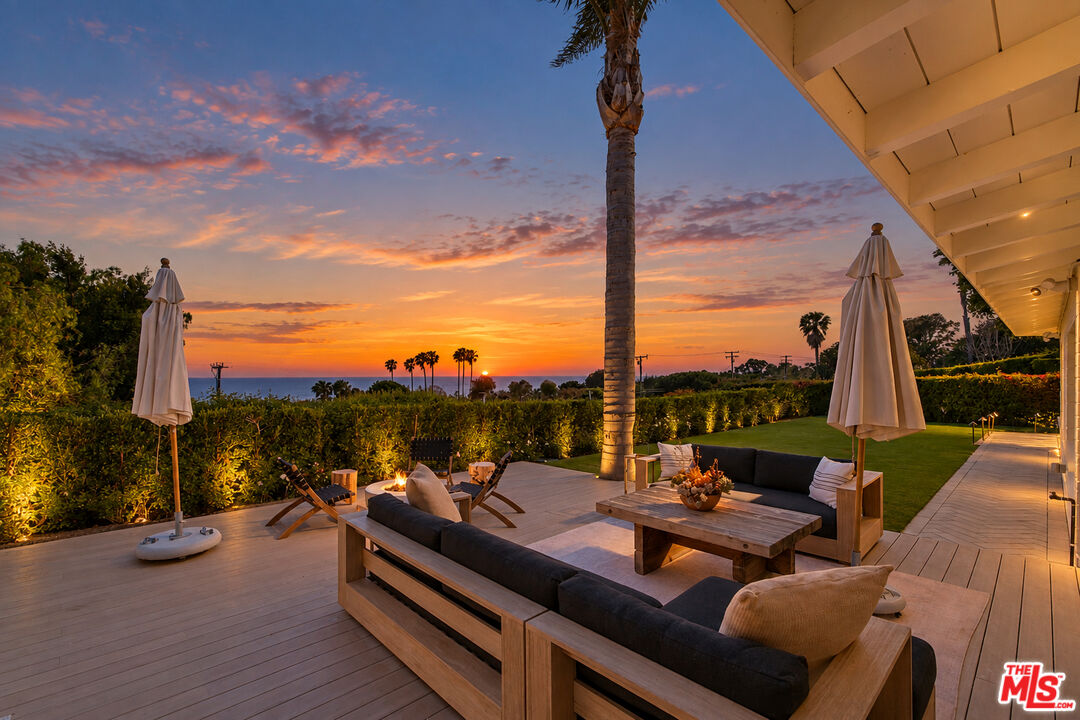 Property photo for 26887 Sea Vista Dr, Malibu, CA