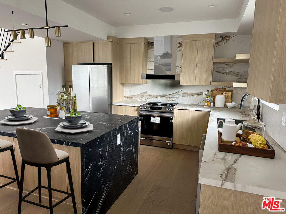 Property photo for 1900 20th Street, #B, Santa Monica, CA