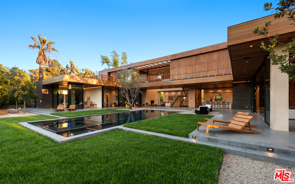 Property photo for 9705 Oak Pass Rd, Beverly Hills, CA