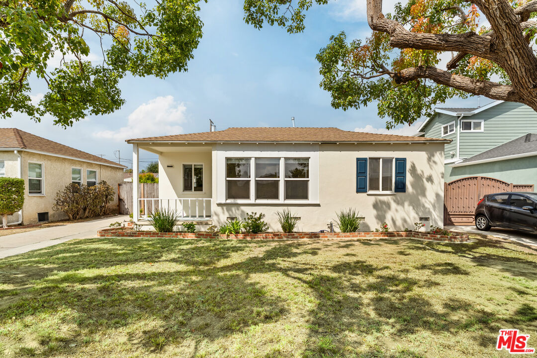 Property photo for 7869 Croydon Ave, Los Angeles, CA