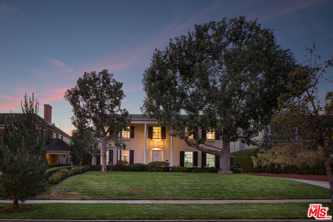Property photo for 625 N Sierra Dr, Beverly Hills, CA