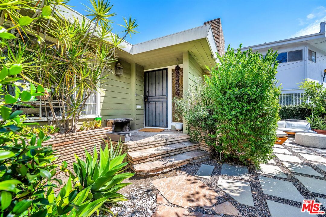 Property photo for 2652 N Beachwood Dr, Los Angeles, CA