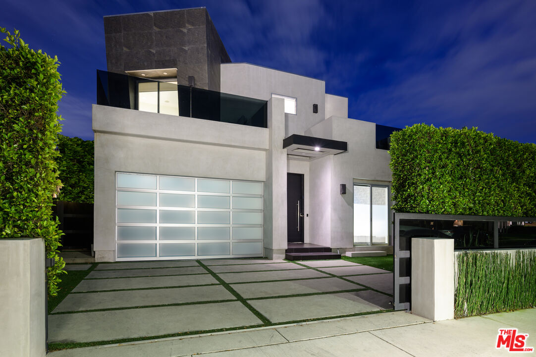 Property photo for 6660 COLGATE AVE, Los Angeles, CA