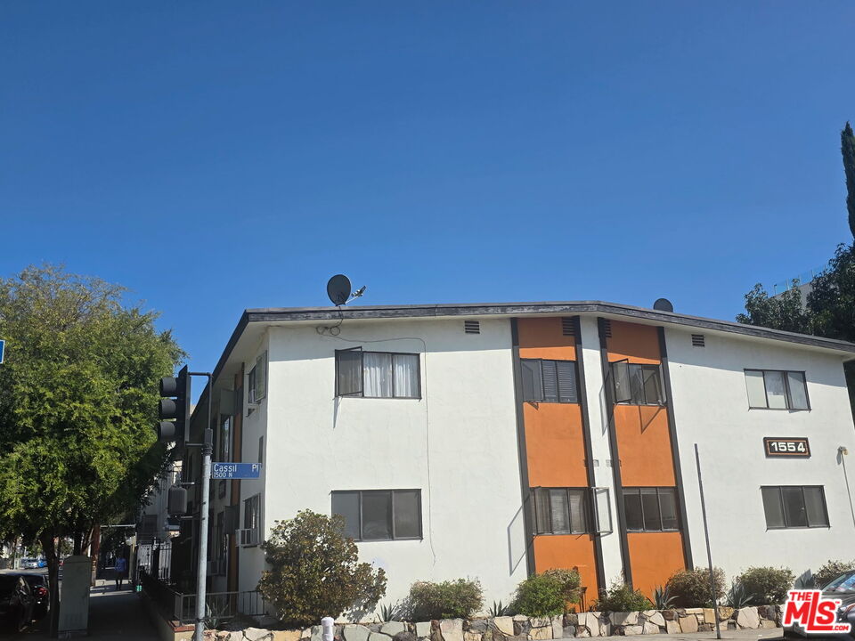 Property photo for 6610 Selma Ave, #4, Los Angeles, CA