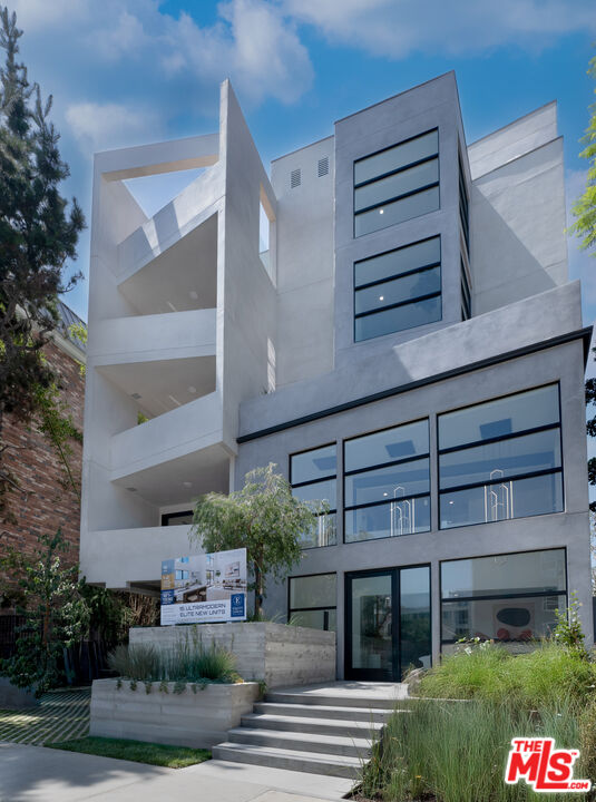 Property photo for 1361 Kelton Ave, #101, Los Angeles, CA