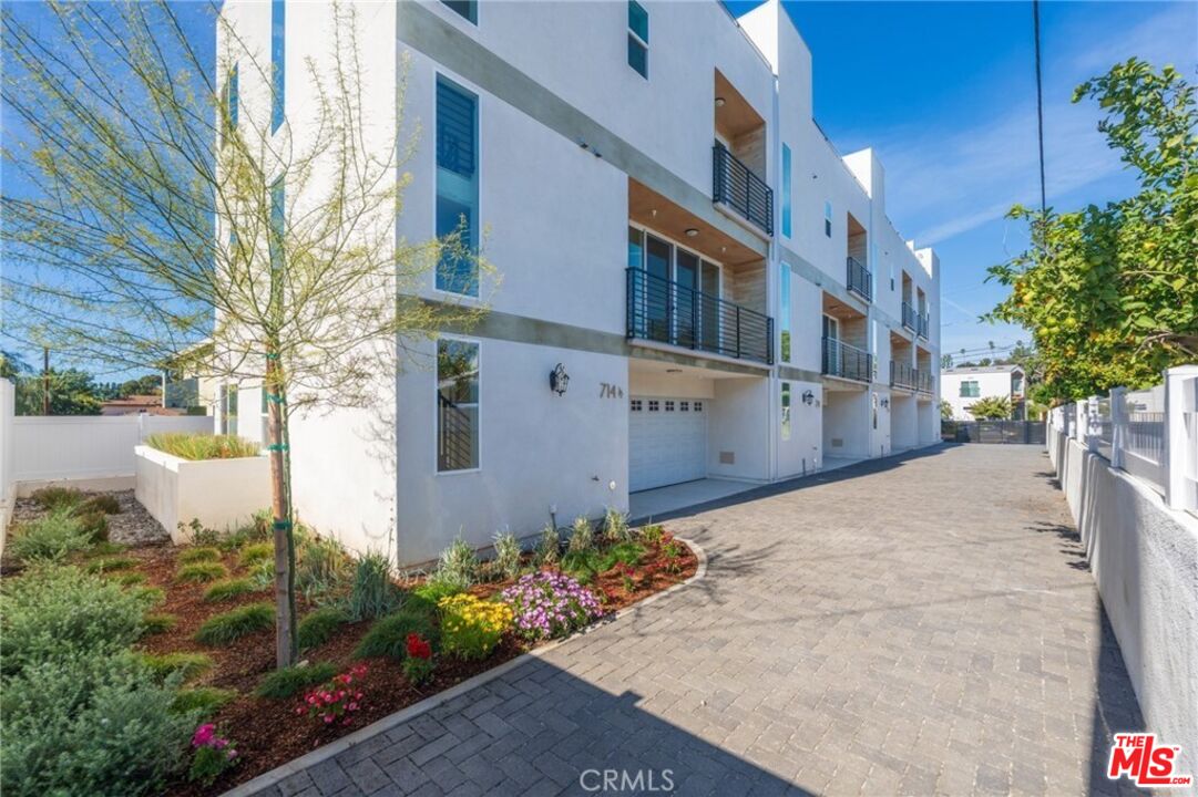 Property photo for 714 N. Chestnut Ave, Los Angeles, CA