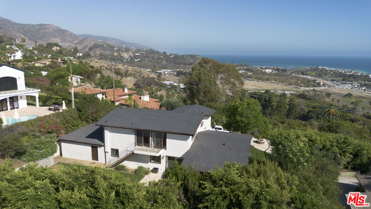 Property photo for 3505 Coast View Dr, Malibu, CA