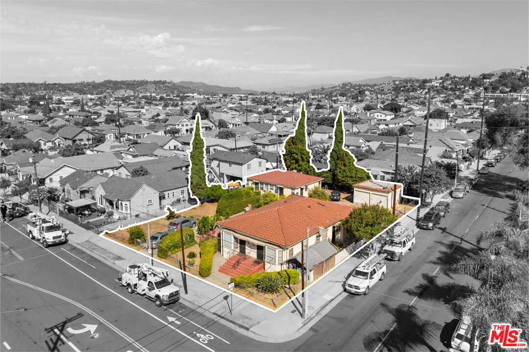 Property photo for 3327 Darwin Ave, Los Angeles, CA