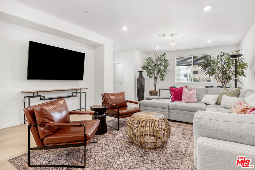 Property photo for 768 Daniel Freeman Cir, Inglewood, CA