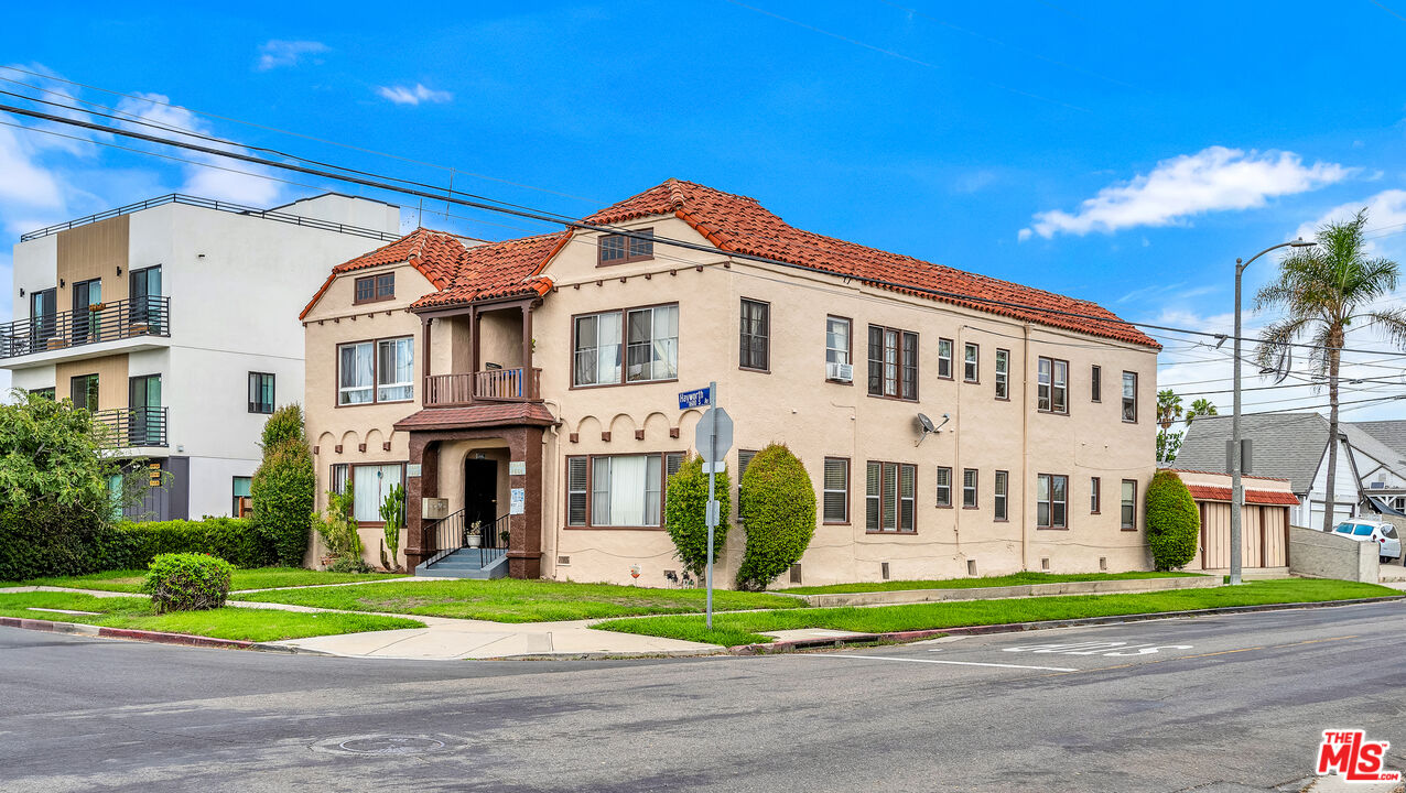 Property photo for 1662 S Hayworth Ave, Los Angeles, CA
