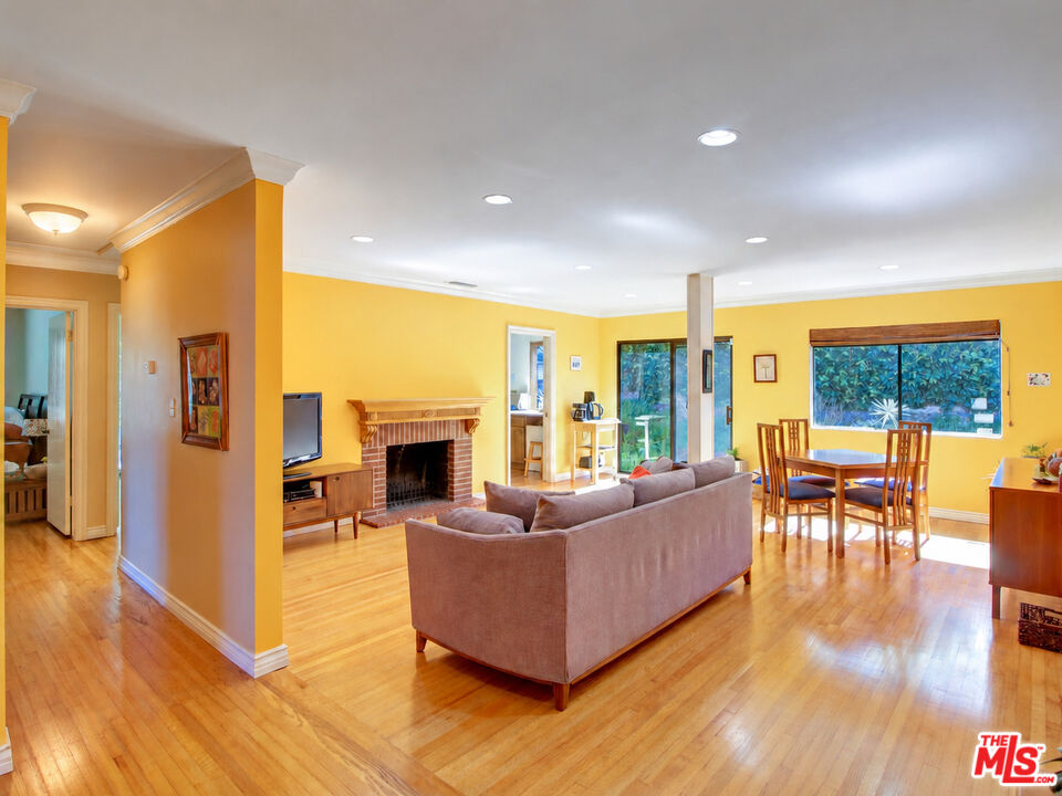 Property photo for 5720 El Rincon Way, Culver City, CA