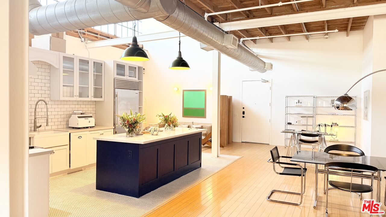 Property photo for 500 S Molino St, #307, Los Angeles, CA