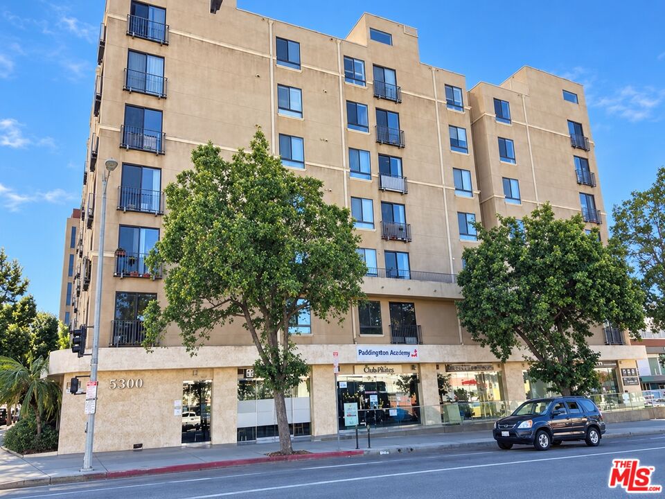 Property photo for 625 S Berendo St, #201, Los Angeles, CA