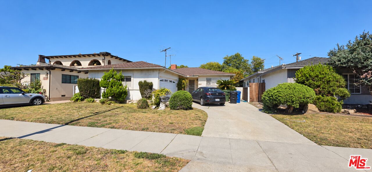 Property photo for 3854 S Norton Ave, Los Angeles, CA