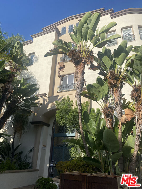 Property photo for 1862 S Bentley Ave, #101, Los Angeles, CA