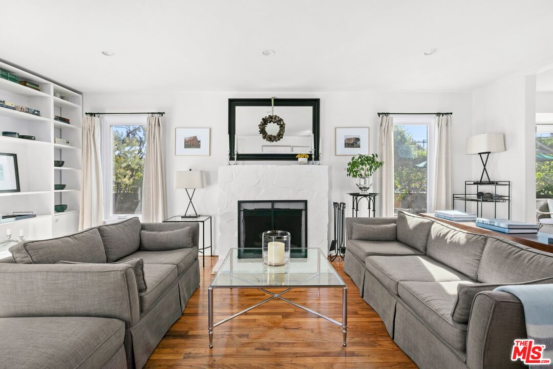 Property photo for 2430 30th St, Santa Monica, CA