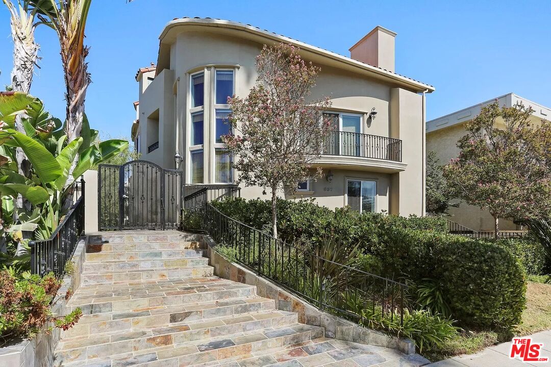 Property photo for 837 18th St, #5, Santa Monica, CA