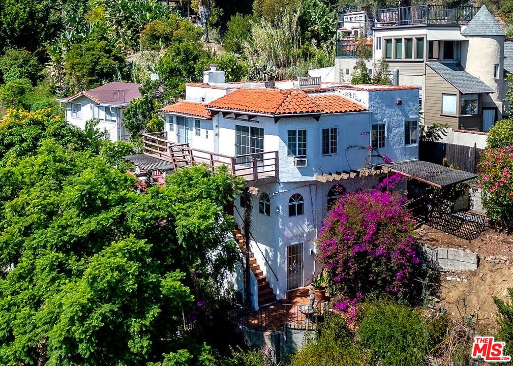 Property photo for 6133 Glen Tower St, Los Angeles, CA