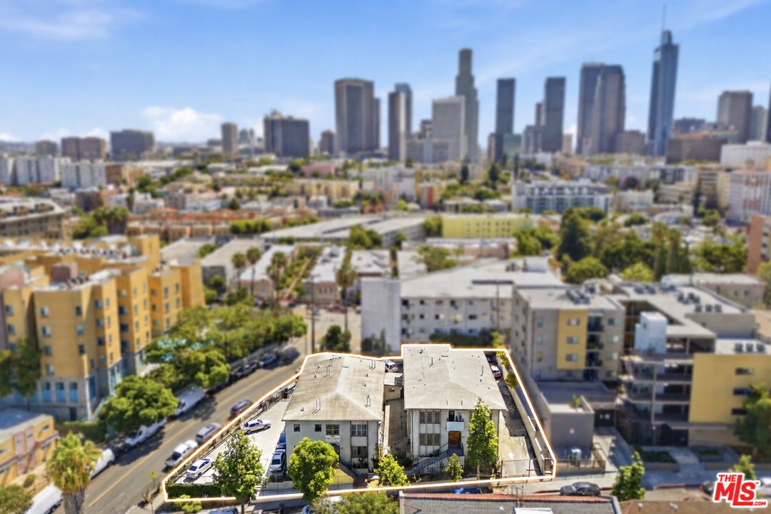 Property photo for 412 Union Dr, Los Angeles, CA