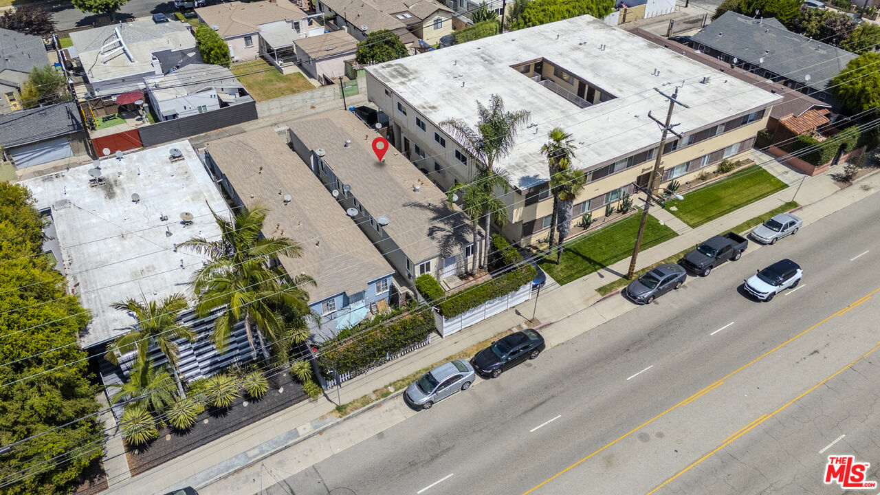Property photo for 11921 Jefferson Blvd, Los Angeles, CA