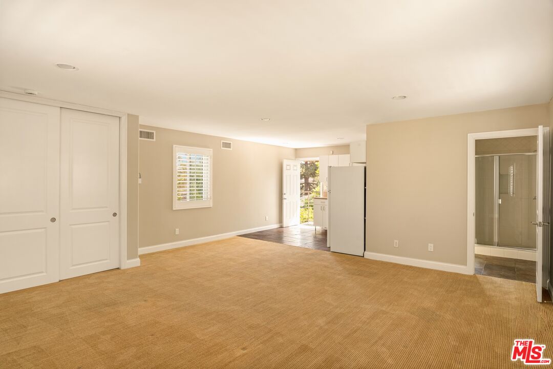 854 S Rimpau Blvd, Los Angeles, CA 90005