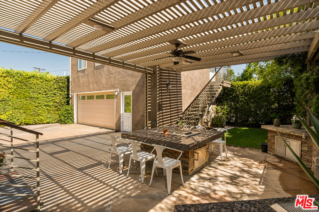854 S Rimpau Blvd, Los Angeles, CA 90005