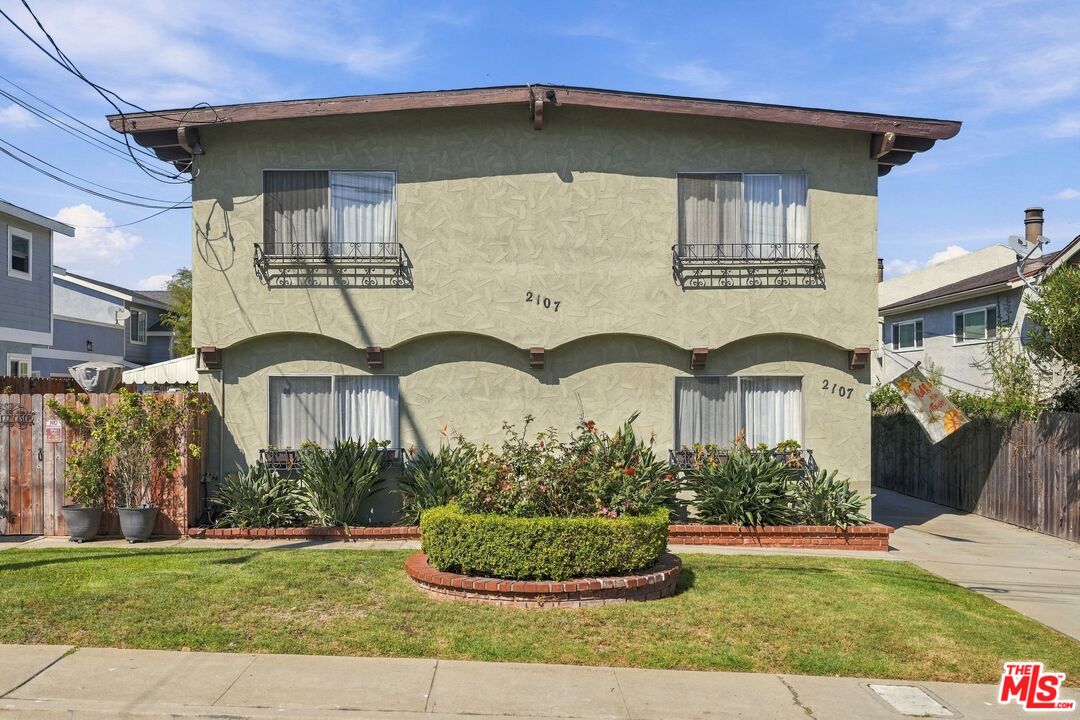 Property photo for 2107 Voorhees Ave, Redondo Beach, CA