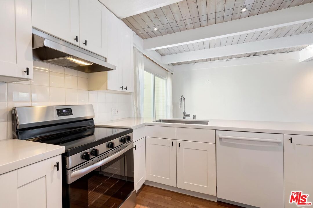 3101 5th St, #12, Santa Monica, CA 90405 3101 5th St, #12, Santa Monica, CA 90405