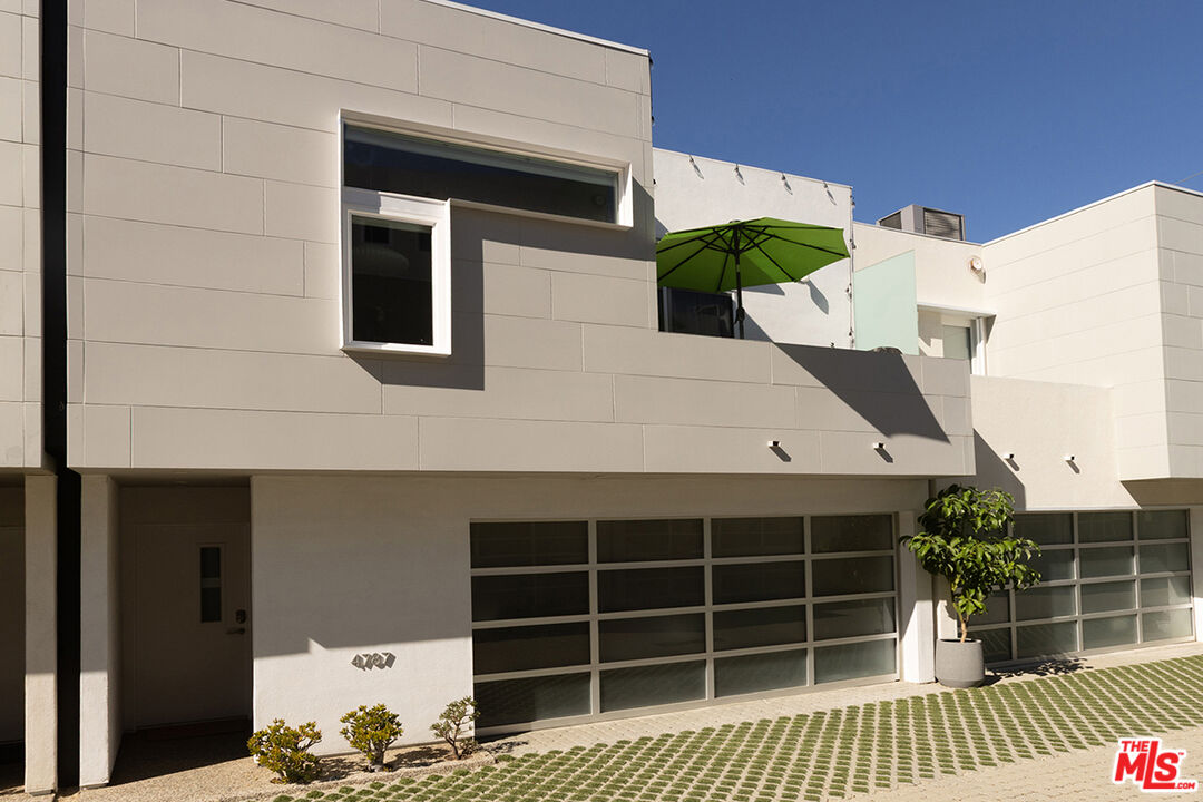Property photo for 4787 Rock Row Dr, Los Angeles, CA