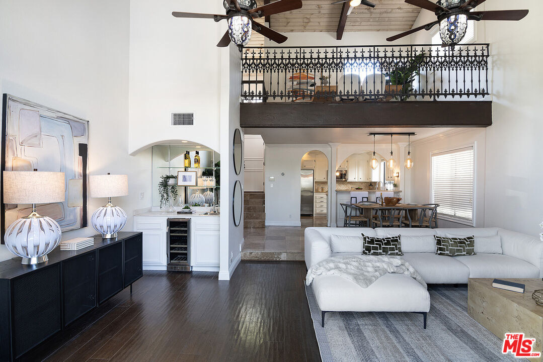 1925 S Beverly Glen Blvd, #39, Los Angeles, CA 90025 1925 S Beverly Glen Blvd, #39, Los Angeles, CA 90025