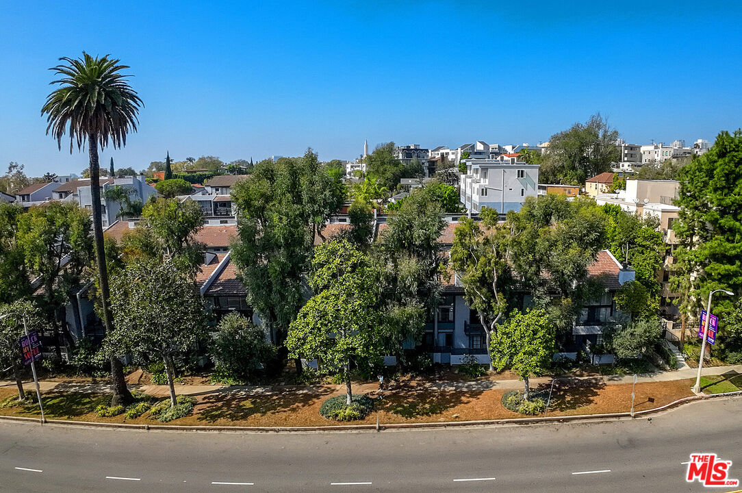 1925 S Beverly Glen Blvd, #39, Los Angeles, CA 90025 1925 S Beverly Glen Blvd, #39, Los Angeles, CA 90025