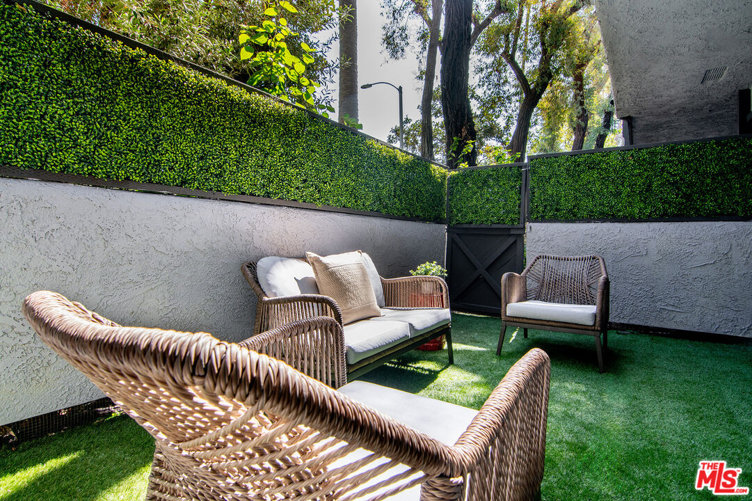1925 S Beverly Glen Blvd, #39, Los Angeles, CA 90025 1925 S Beverly Glen Blvd, #39, Los Angeles, CA 90025