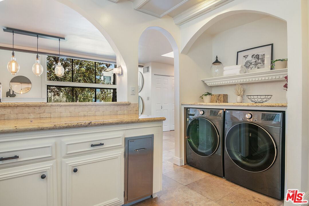 1925 S Beverly Glen Blvd, #39, Los Angeles, CA 90025 1925 S Beverly Glen Blvd, #39, Los Angeles, CA 90025
