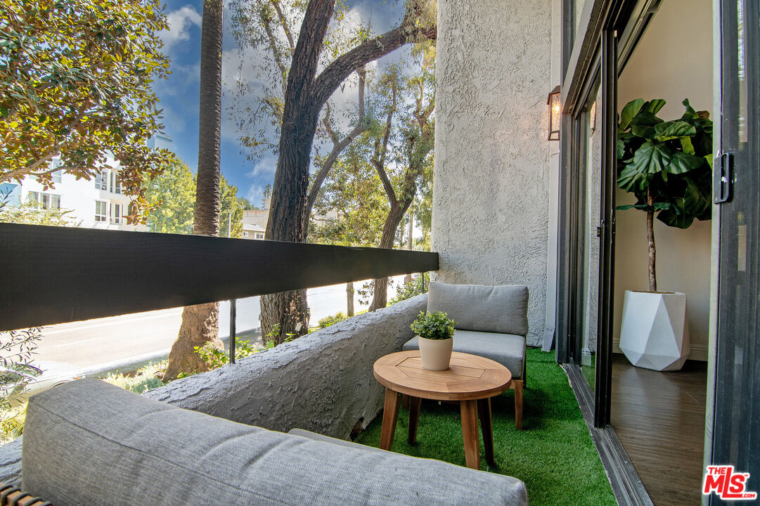 1925 S Beverly Glen Blvd, #39, Los Angeles, CA 90025 1925 S Beverly Glen Blvd, #39, Los Angeles, CA 90025