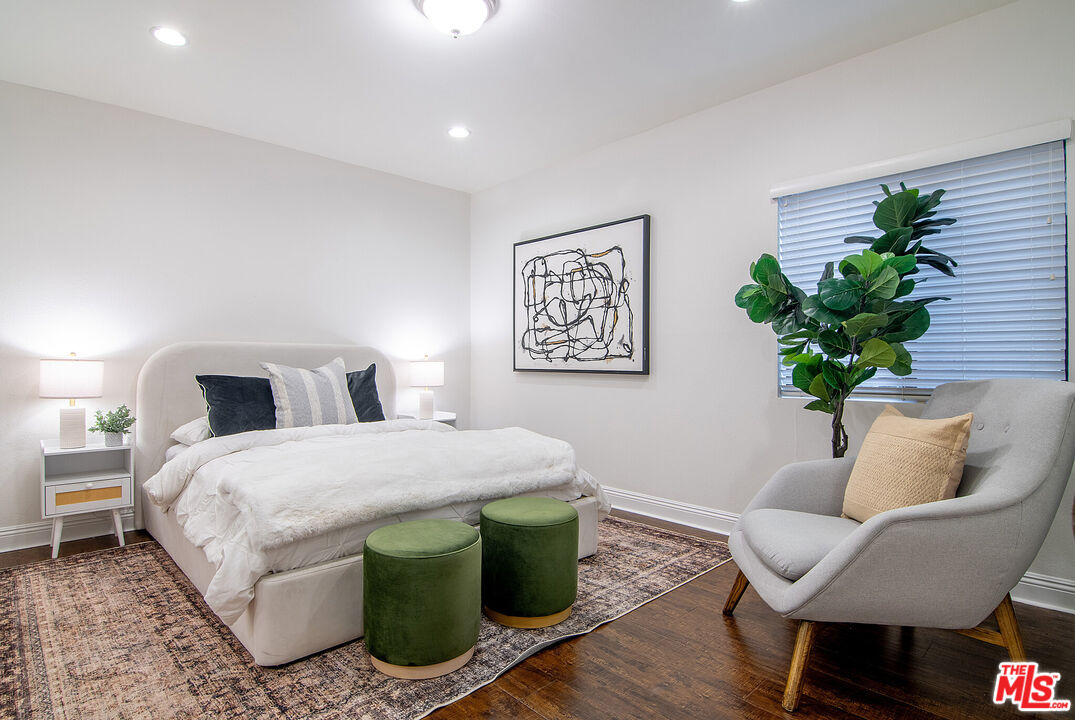 1925 S Beverly Glen Blvd, #39, Los Angeles, CA 90025 1925 S Beverly Glen Blvd, #39, Los Angeles, CA 90025