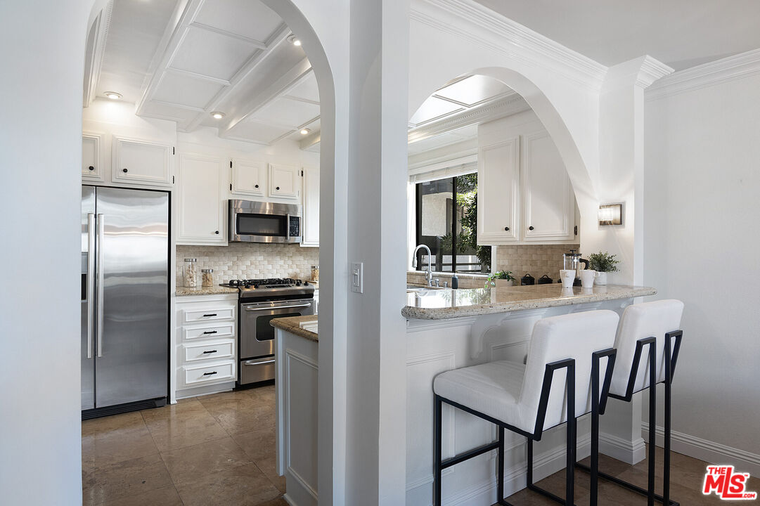 1925 S Beverly Glen Blvd, #39, Los Angeles, CA 90025 1925 S Beverly Glen Blvd, #39, Los Angeles, CA 90025