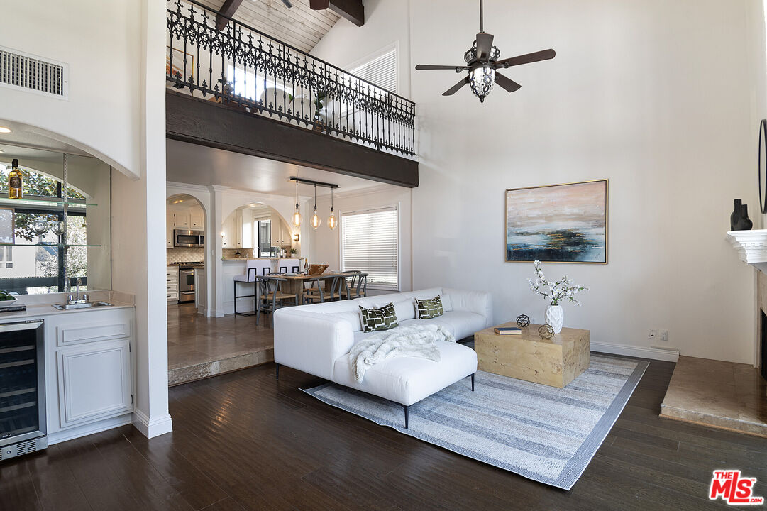 1925 S Beverly Glen Blvd, #39, Los Angeles, CA 90025 1925 S Beverly Glen Blvd, #39, Los Angeles, CA 90025