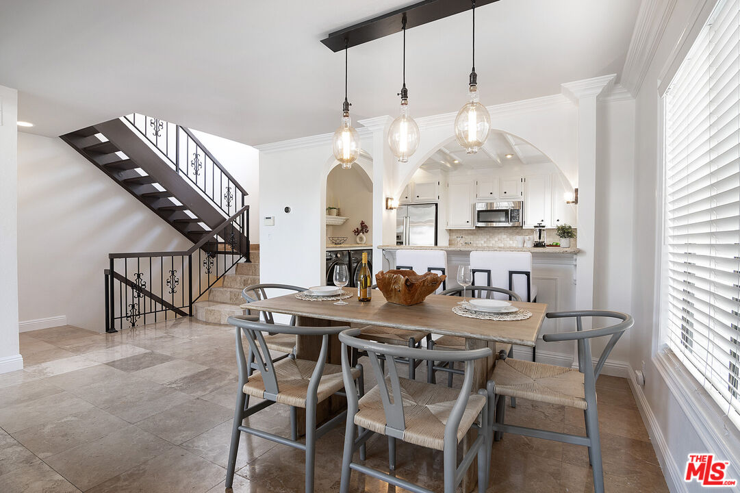 1925 S Beverly Glen Blvd, #39, Los Angeles, CA 90025 1925 S Beverly Glen Blvd, #39, Los Angeles, CA 90025