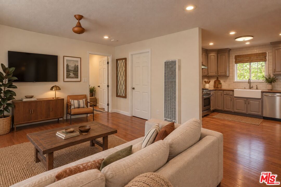 3749 Mercury Ave, Los Angeles, CA 90031
