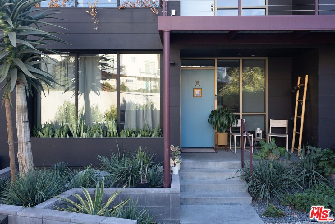 Property photo for 2811 Waverly Dr, #6, Los Angeles, CA