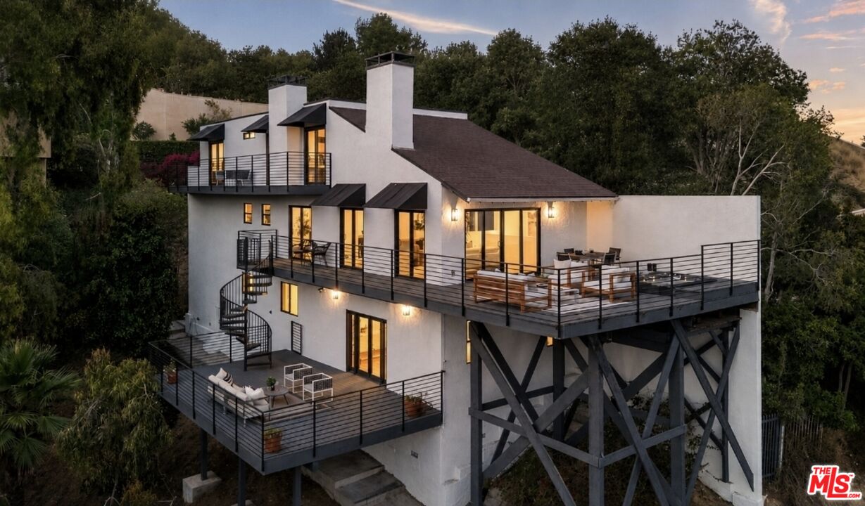 Property photo for 2967 Glendower Ave, Los Angeles, CA