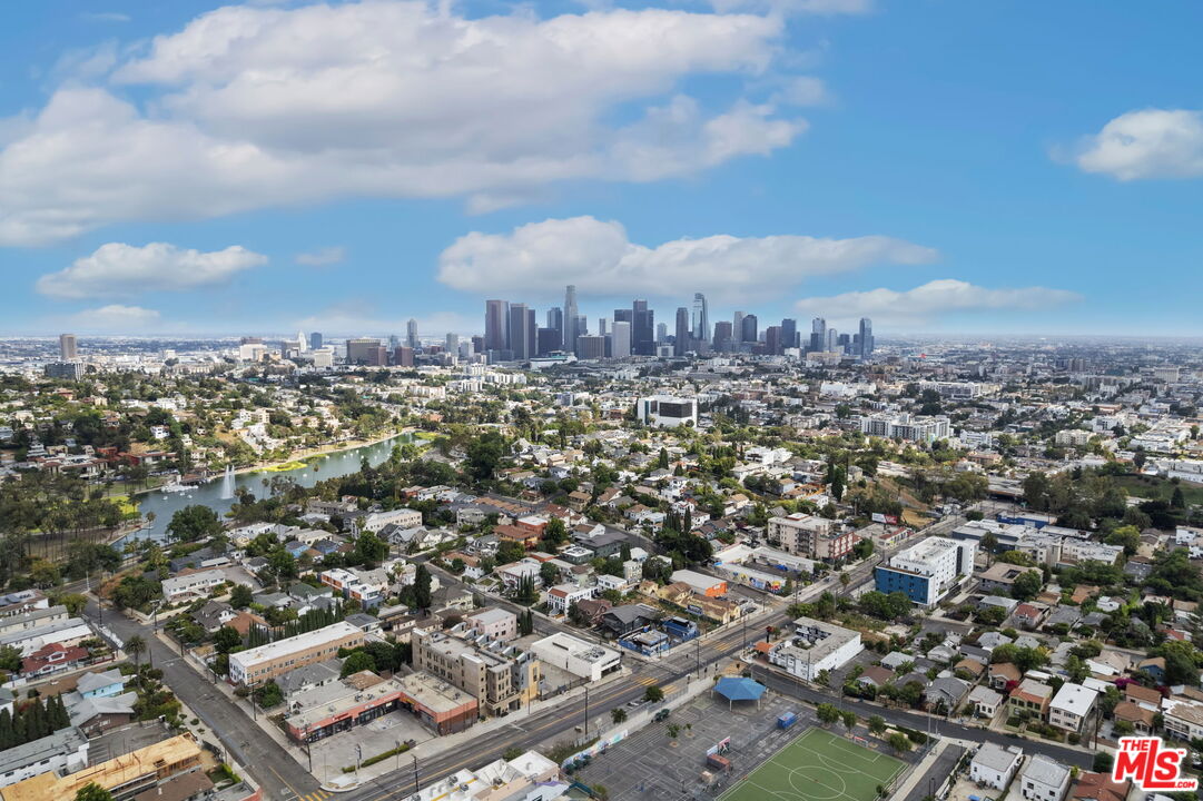 1933 W Kingston Pl, Los Angeles, CA 90026