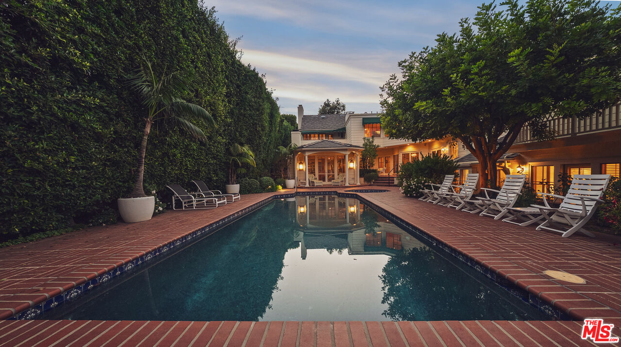 Property photo for 524 N Rockingham Ave, Los Angeles, CA